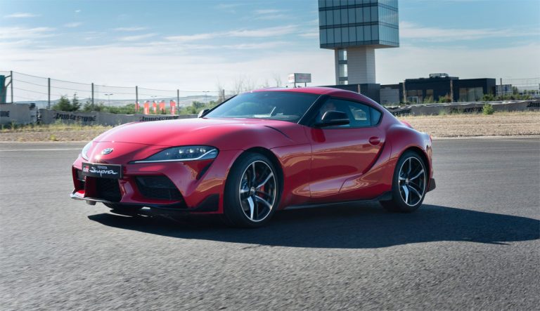 Un biplaza con motor de 6 cilindros en línea y 340 CV de potencia, así es el nuevo Toyota GR Supra