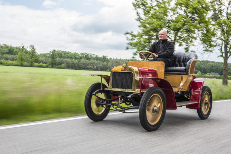 Comienza la historia de Skoda de la mano del modelo Voiturette A