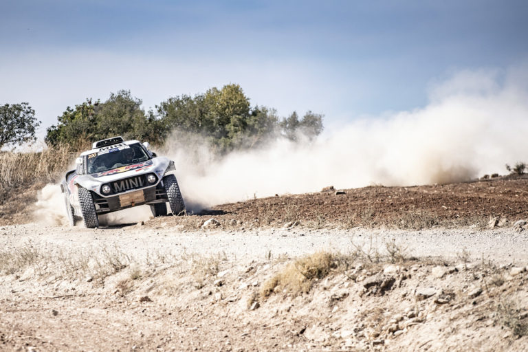 Cuarta posición para Carlos Sainz en la tercera etapa del Rally de Andalucía