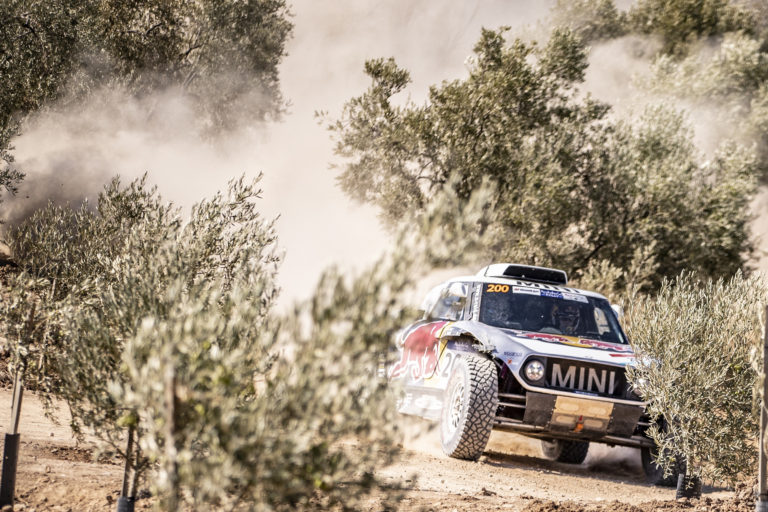 Al Attiyah se impone en el Rally de Andalucía siendo la segunda posición para Carlos Sainz