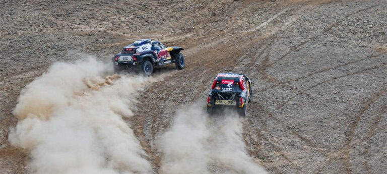 Carlos Sainz consigue su segunda victoria en una etapa del Dakar 2021