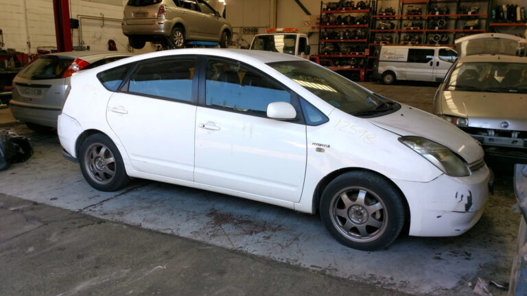 Toyota Prius Hybrid en Autodesguace CAT La Mina.