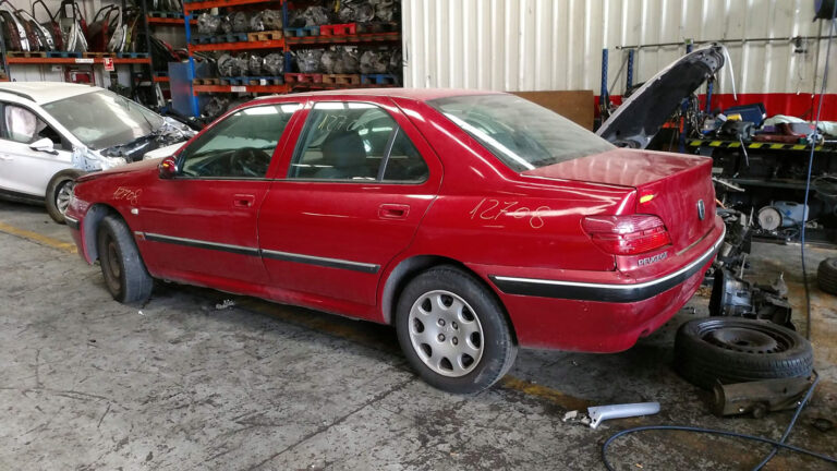 Peugeot 406 en Autodesguace CAT La Mina.