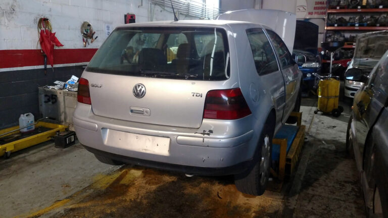 Volkswagen Golf TDi en Autodesguace CAT La Mina.