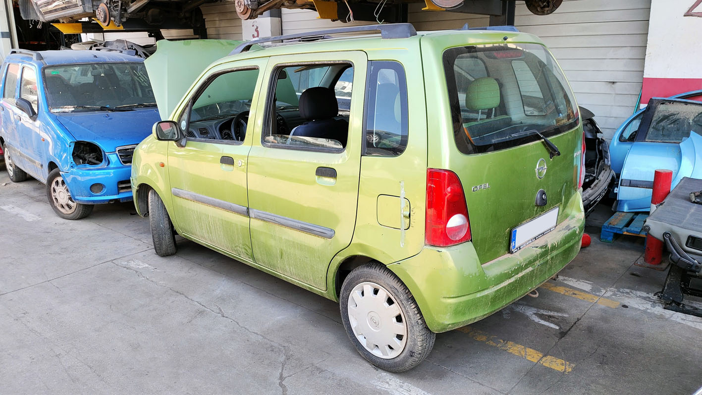 Opel Agila en Autodesguace CAT La Mina.