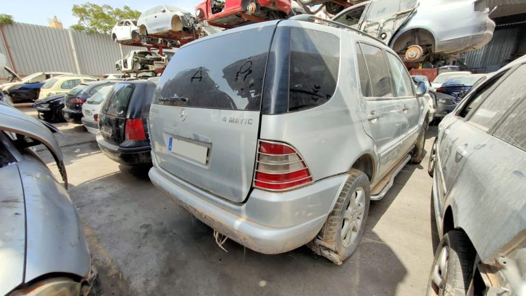 Mercedes ML430 en Autodesguace CAT La Mina.