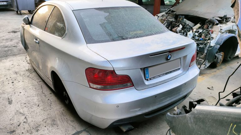 BMW Serie 1 Coupé en Autodesguace CAT La Mina.