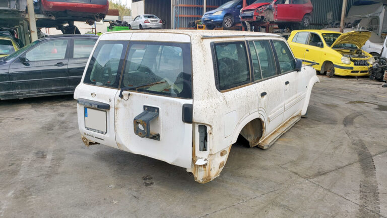 Nissan Patrol GRY61 en Autodesguace CAT La Mina.