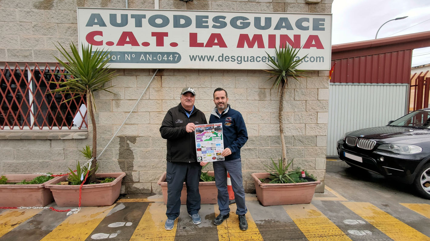 Jesús Macero, organizador Ruta Solidaria 4x4, y, Carlos Ruiz, gerente Autodesguace CAT La Mina.