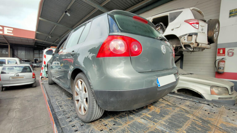 Volkswagen Golf en Autodesguace CAT La Mina.