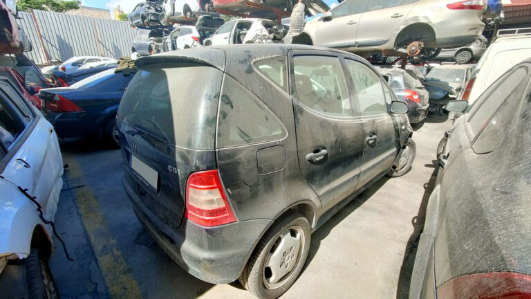 Mercedes Clase A en Autodesguace CAT La Mina.