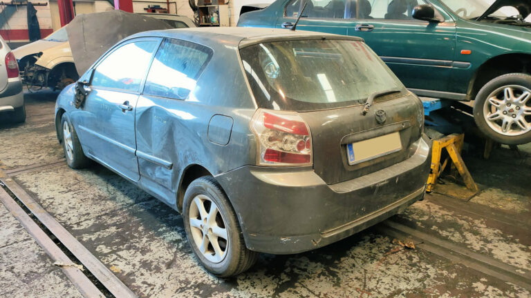 Toyota Corolla en Autodesguace CAT La Mina.