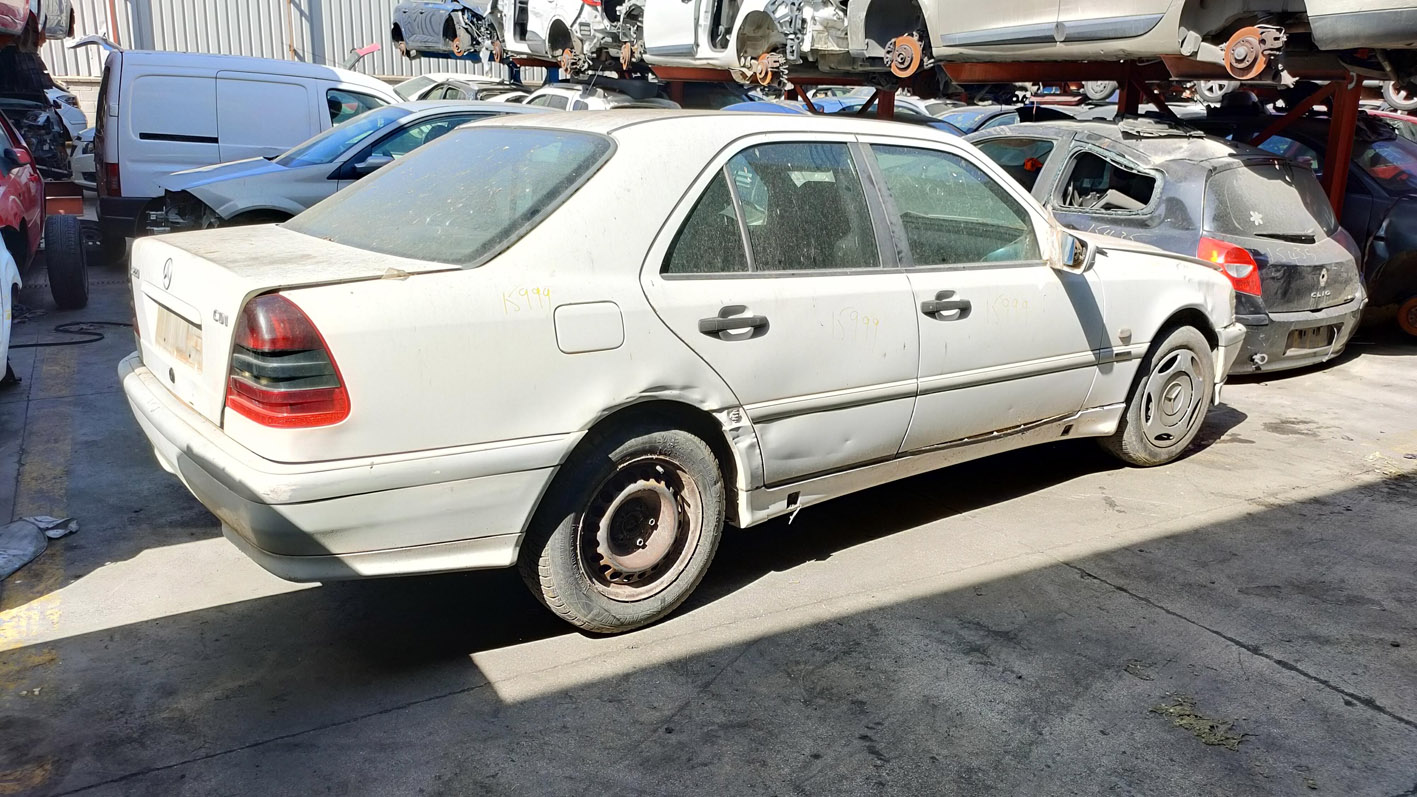 Mercedes C220 CDi en Autodesguace CAT La Mina.