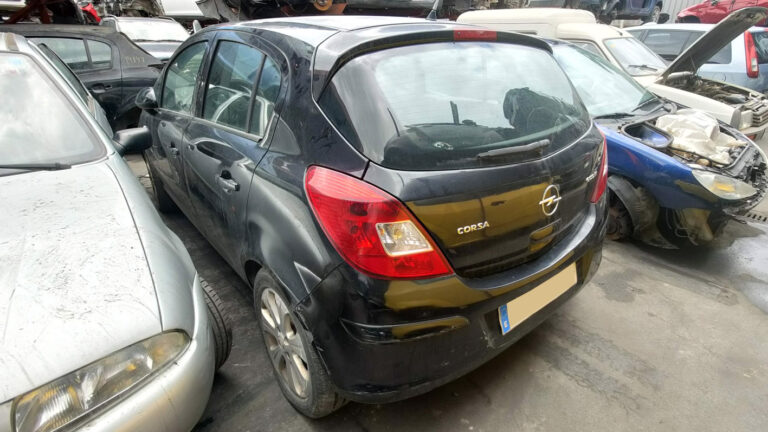 Opel Corsa CDTi en Autodesguace CAT La Mina.