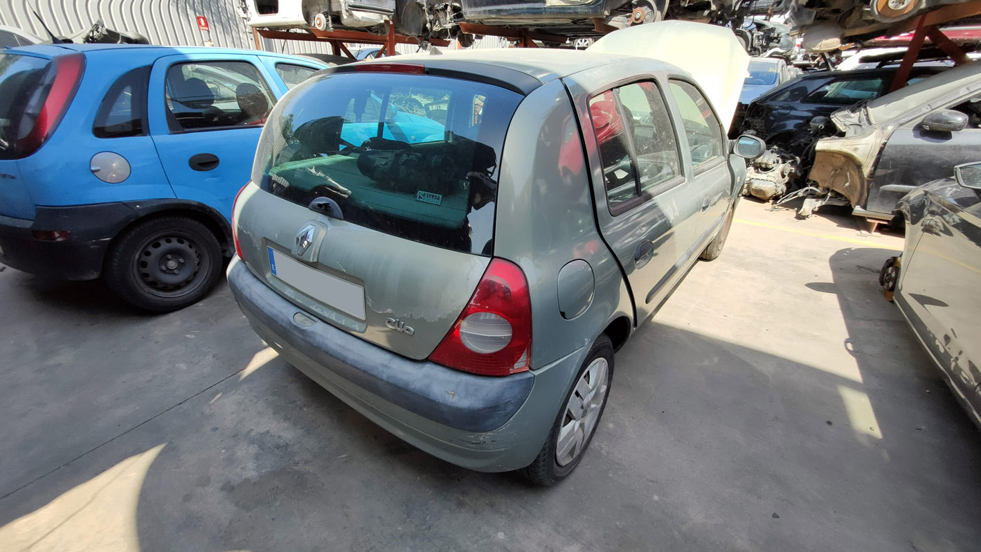 Renault Clio en Autodesguace CAT La Mina.