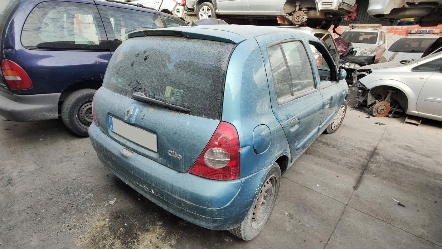 Renault Clio en Autodesguace CAT La Mina.