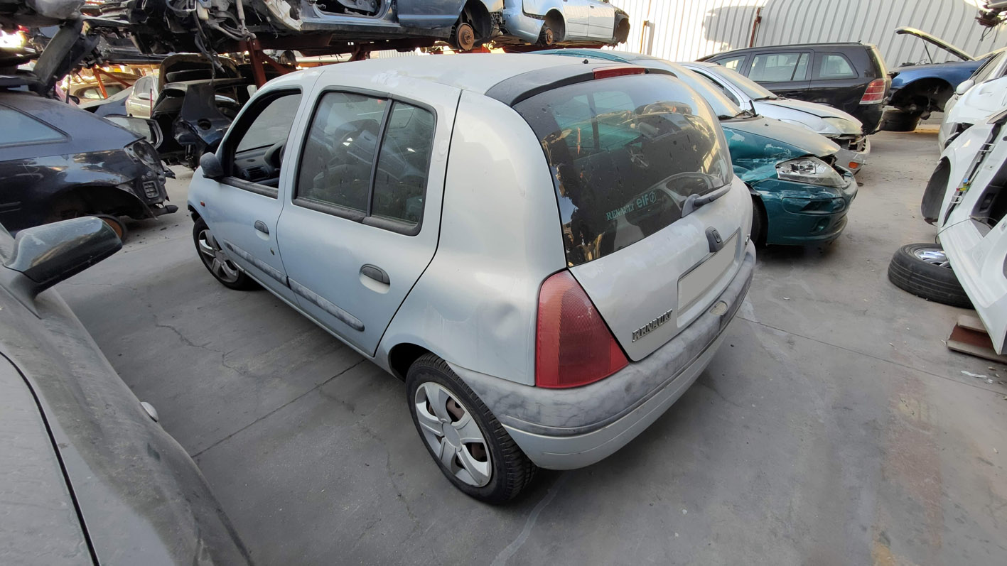 Renault Clio en Autodesguace CAT La Mina.