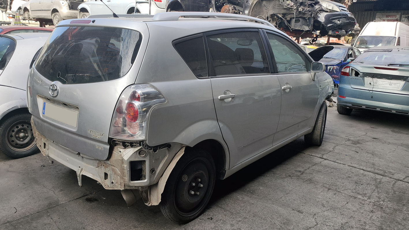 Toyota Corolla Verso en Autodesguace CAT La Mina.