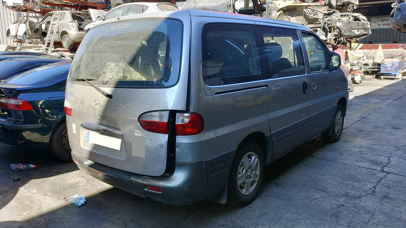 Hyundai H1 en Autodesguace CAT La Mina.