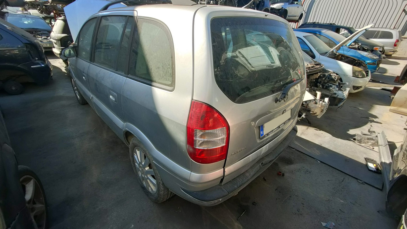 Opel Zafira en Autodesguace CAT La Mina.