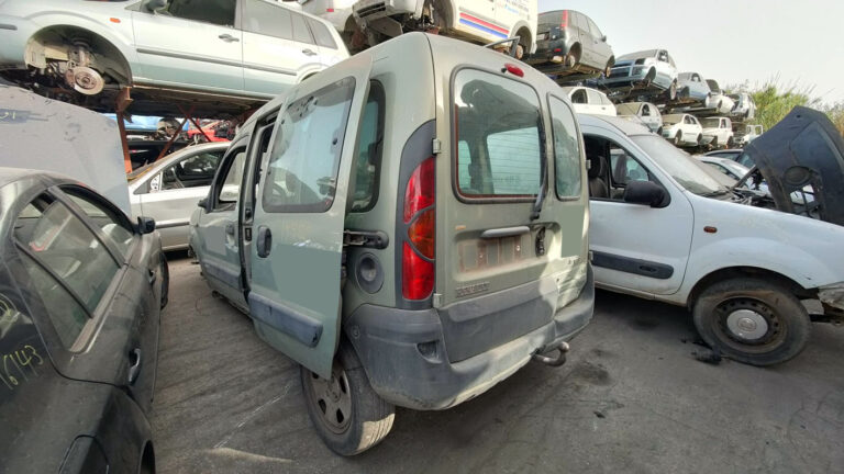 Renault Kangoo 4x4 en Autodesguace CAT La Mina.