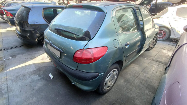 Peugeot 206 en Autodesguace CAT La Mina.