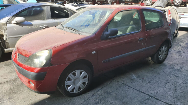 Piezas de desguace del Renault Clio