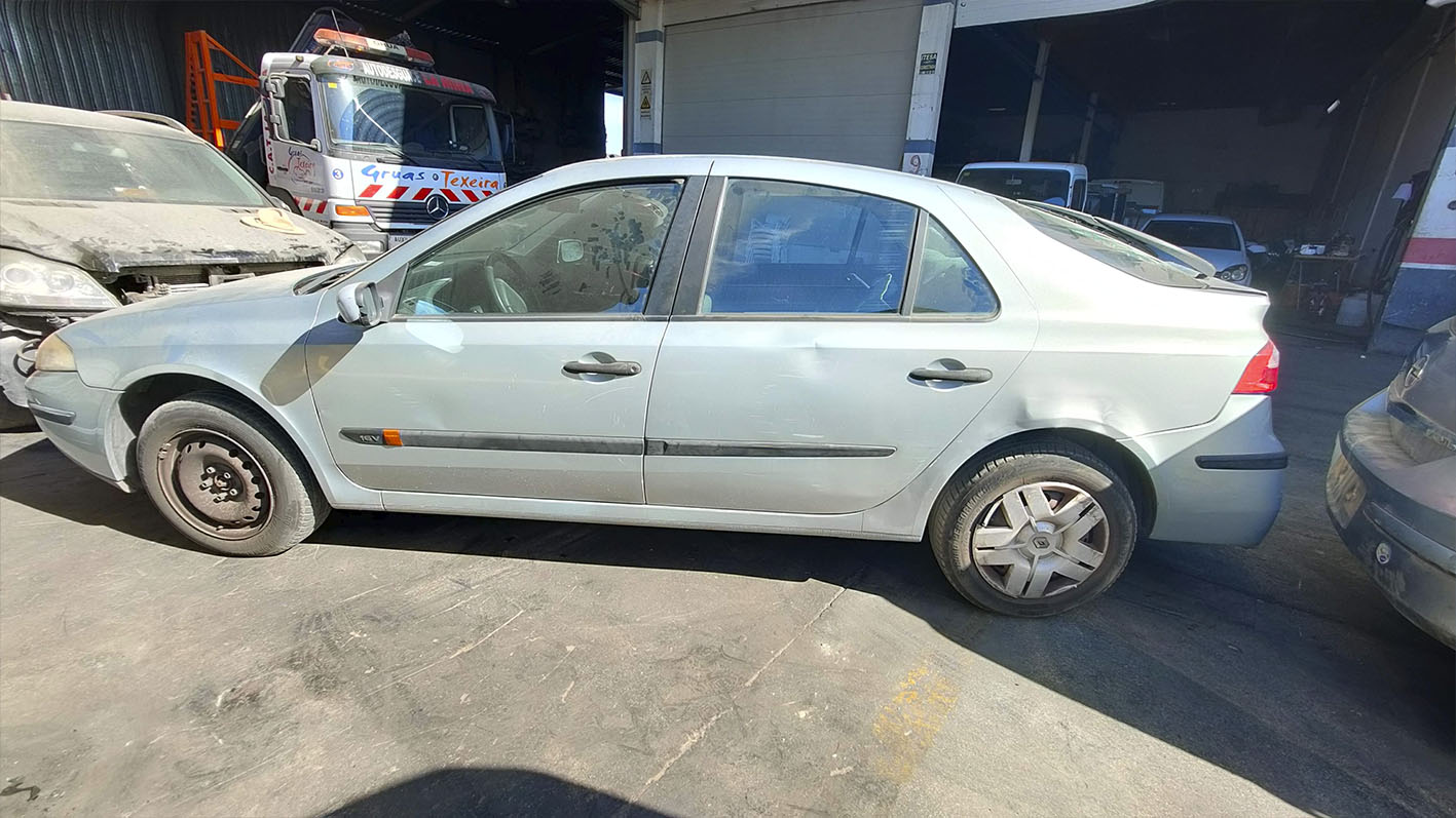 Renault Laguna en Autodesguace CAT La Mina.