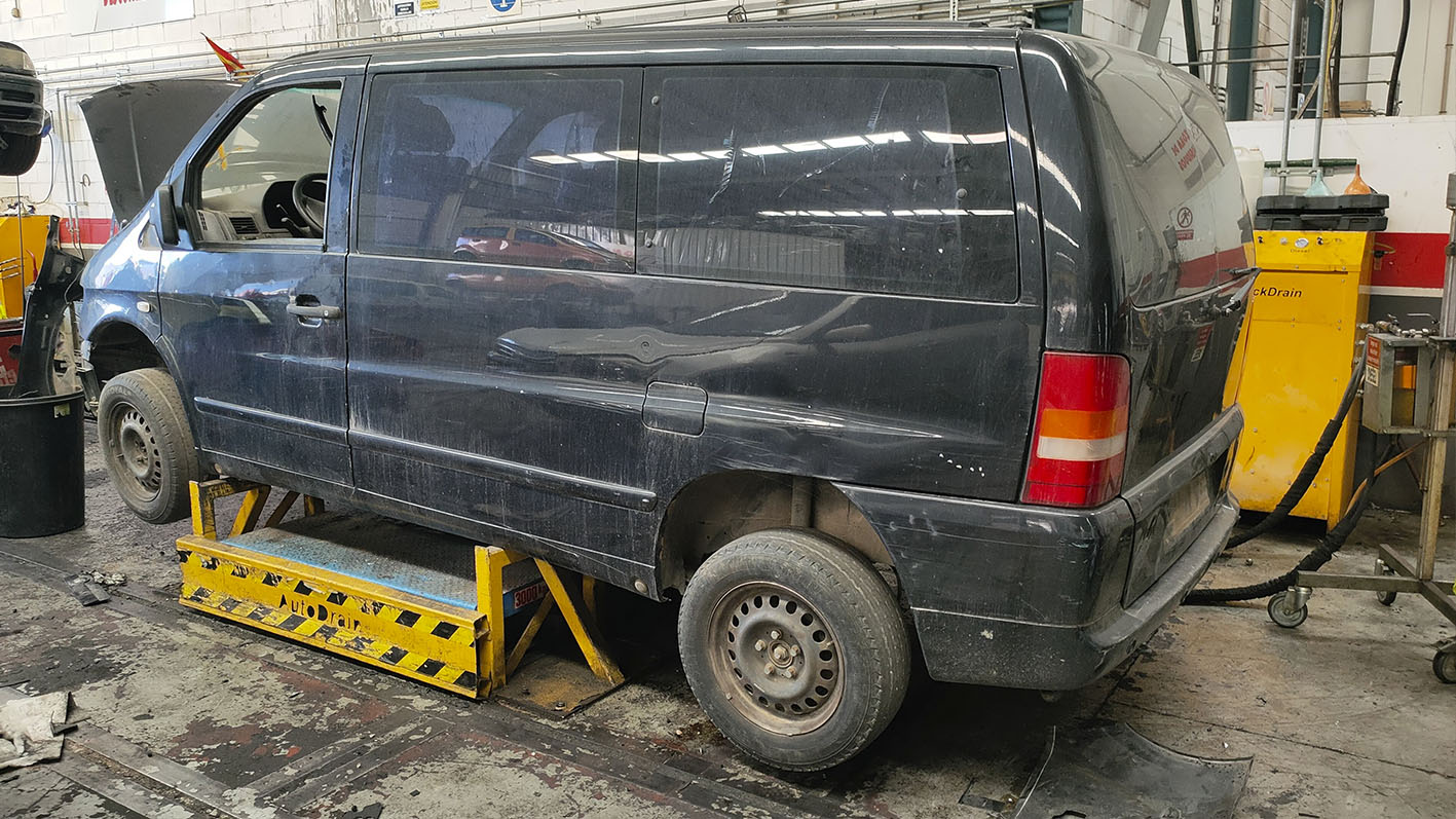 Mercedes Vito en Autodesguace CAT La Mina.