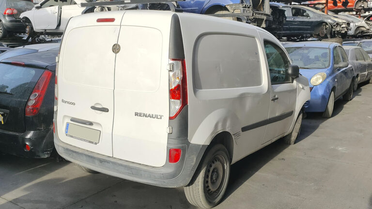 Renault Kangoo en Autodesguace CAT La Mina.