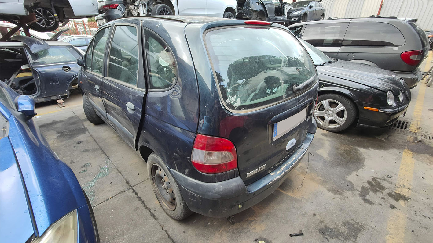 Renault Scenic en Autodesguace CAT La Mina.