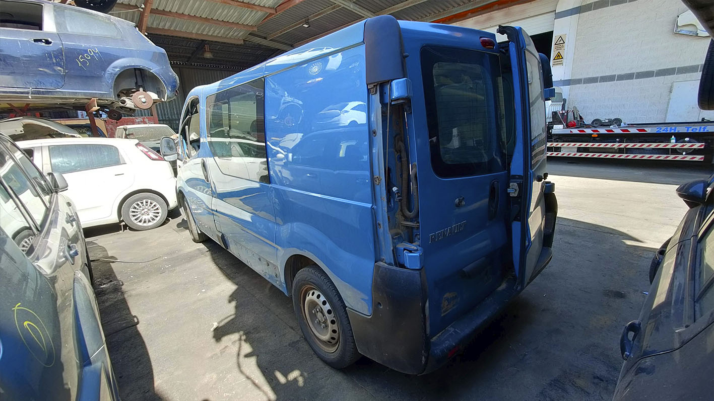 Renault Trafic en Autodesguace CAT La Mina.