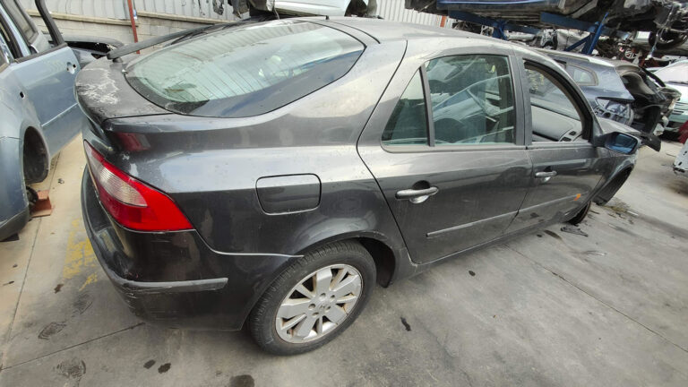 Renault Laguna en Autodesguace CAT La Mina.