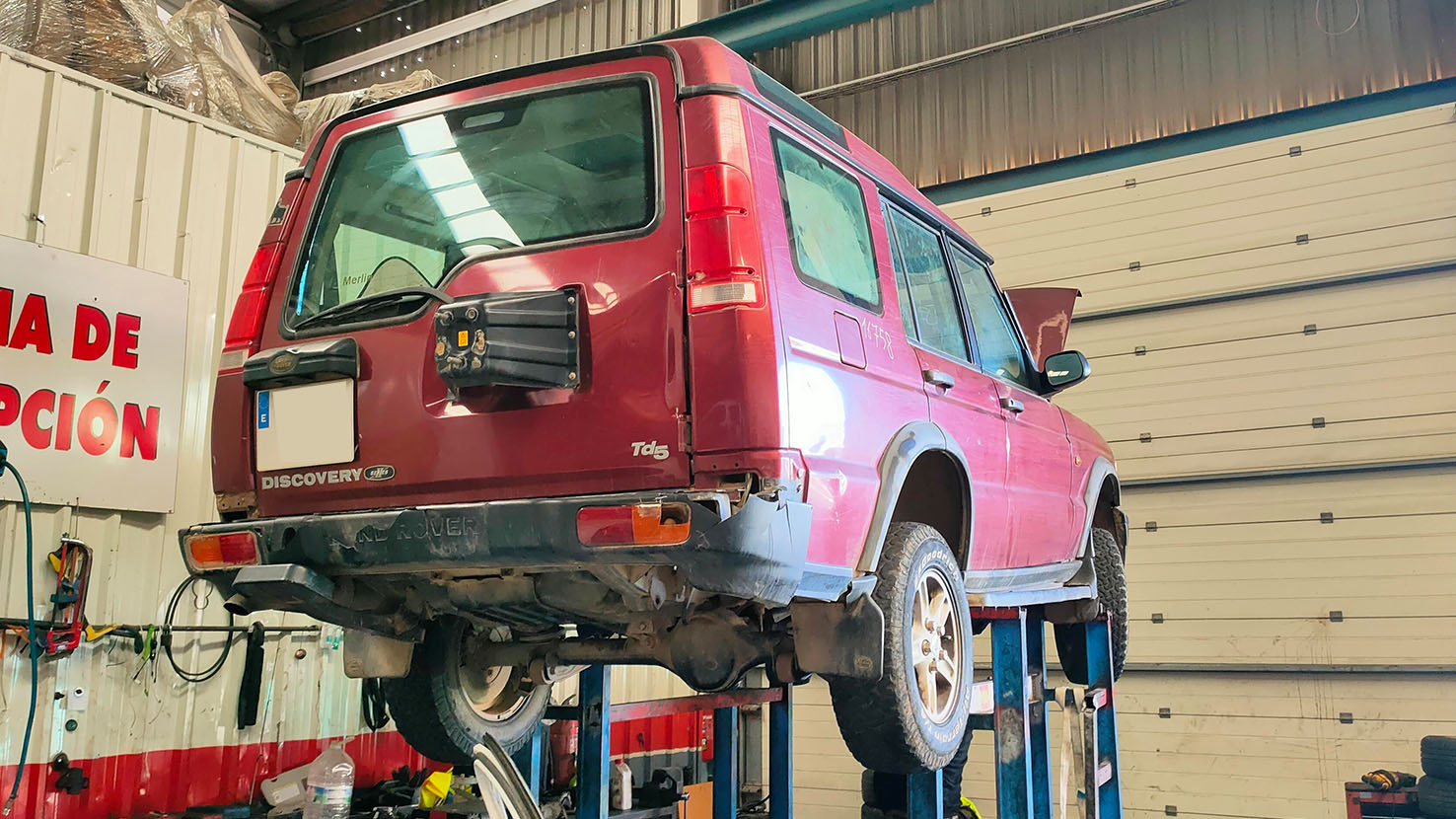 Land Rover Discovery TD5 en Autodesguace CAT La Mina.