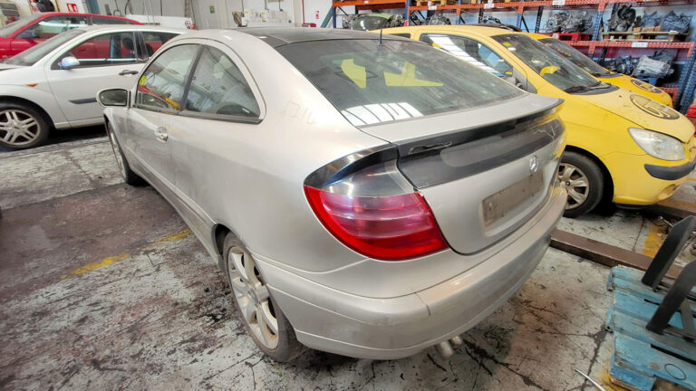 Mercedes Clase C Coupé en Autodesguace CAT La Mina.