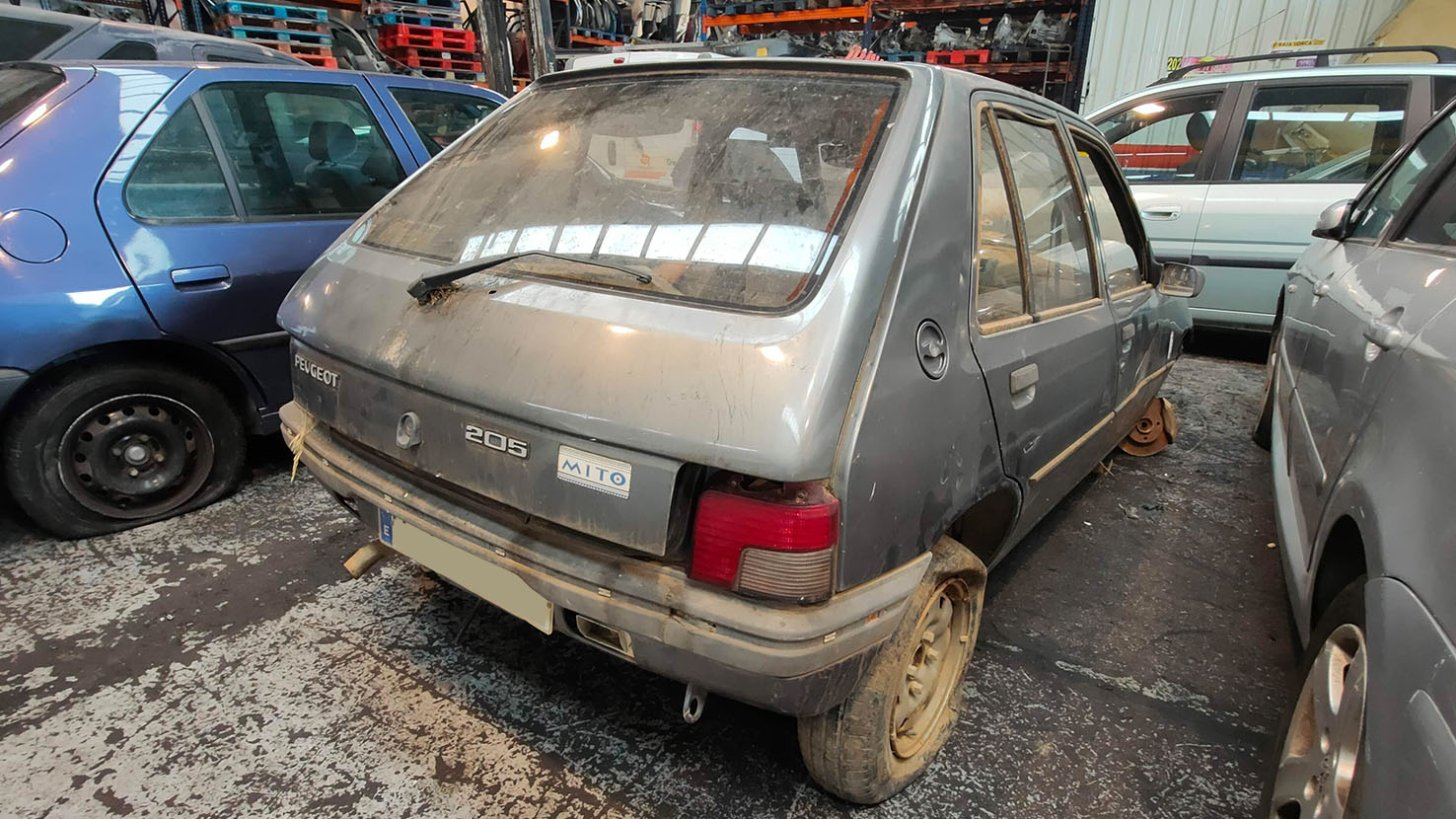 Peugeot 205 Mito en Autodesguace CAT La Mina.