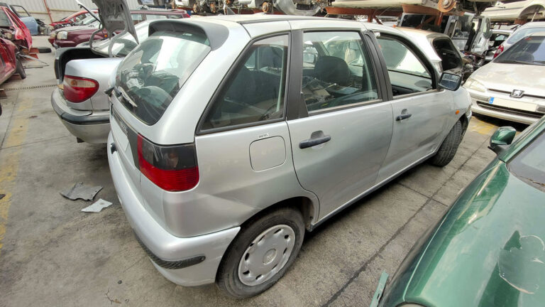 Seat Ibiza en Autodesguace CAT La Mina.