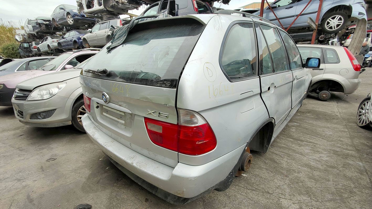 BMW X5 en Autodesguace CAT La Mina.