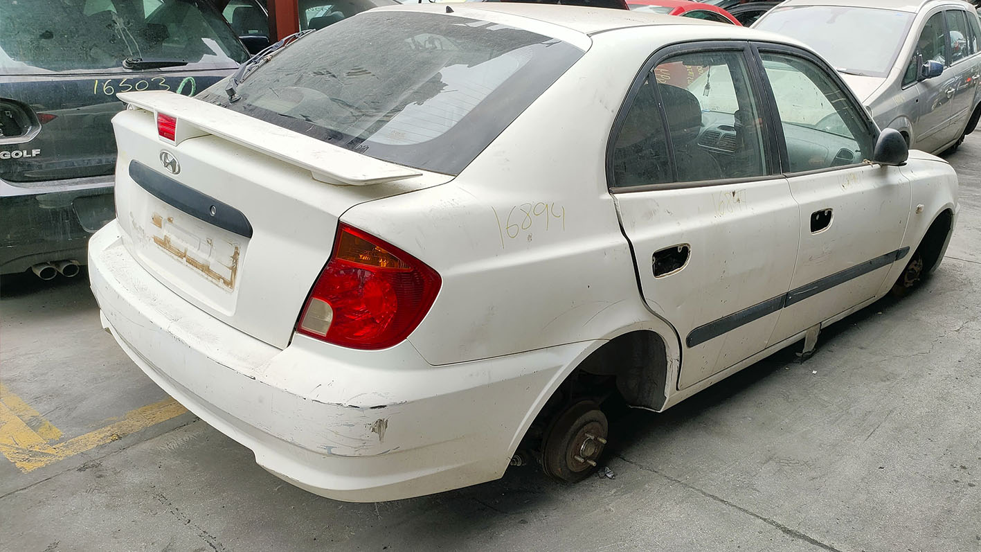 Hyundai Accent en Autodesguace CAT La Mina.