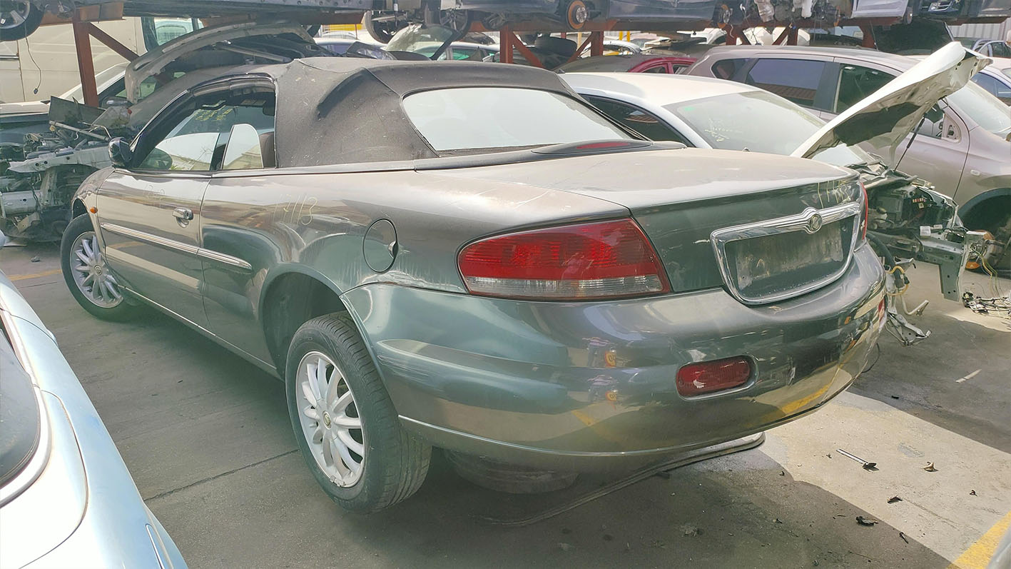 Chrysler Sebring Cabrio en Autodesguace CAT La Mina.