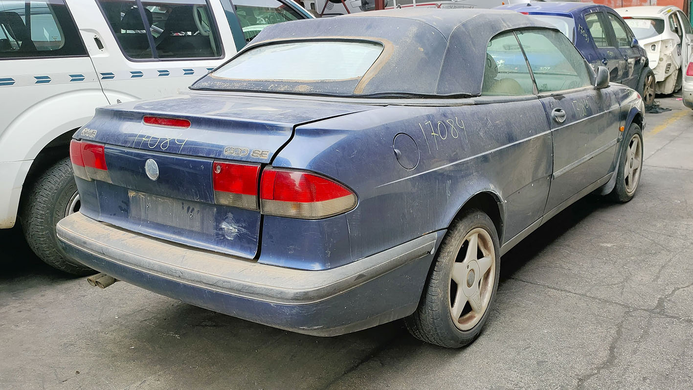 Saab 900 Cabrio en Autodesguace CAT La Mina.