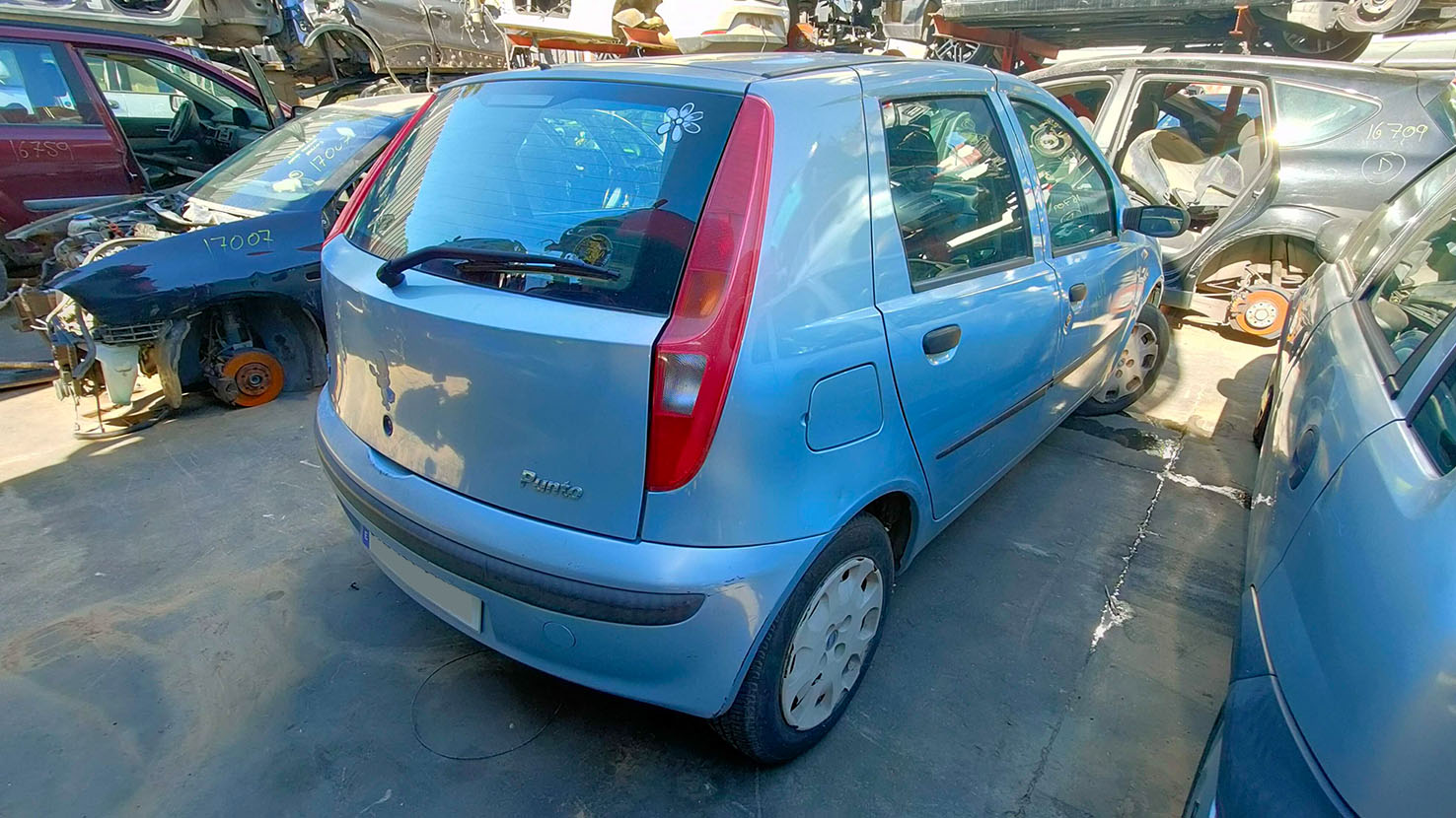 Fiat Punto en Autodesguace CAT La Mina.