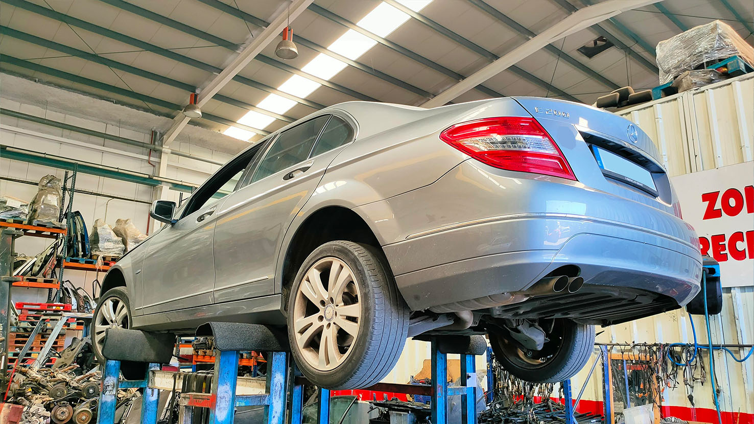 Mercedes Clase C 200 en Autodesguace CAT La Mina.