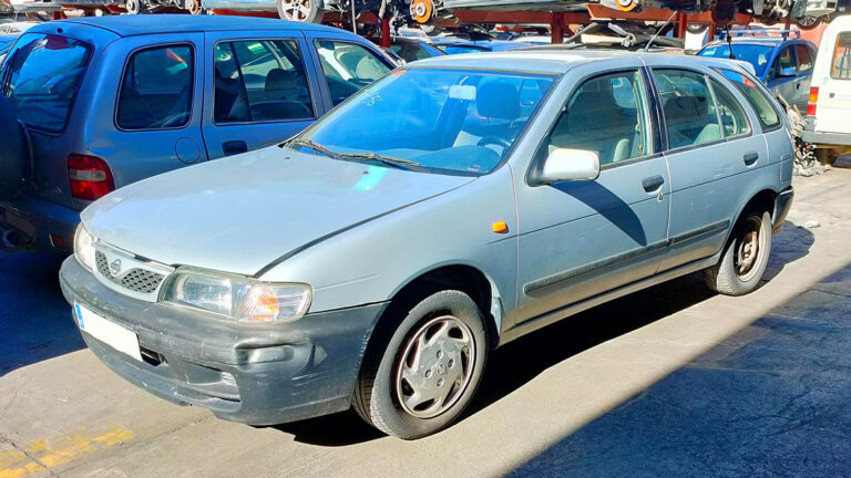 Nissan Almera en Autodesguace CAT La Mina.