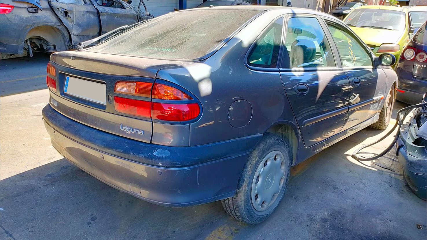 Renault Laguna en Autodesguace CAT La Mina.