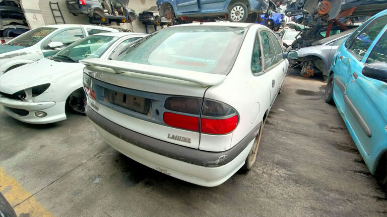 Renault Laguna en Autodesguace CAT La Mina.