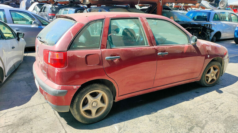 Seat Ibiza en Autodesguace CAT La Mina.