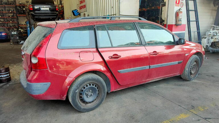 Renault Megane en Autodesguace CAT La Mina.