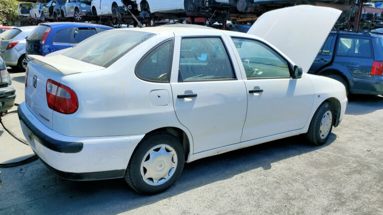 Seat Córdoba en Autodesguace CAT La Mina.