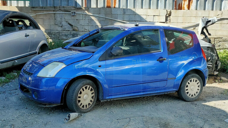 Citroën C2 en Autodesguace CAT La Mina.